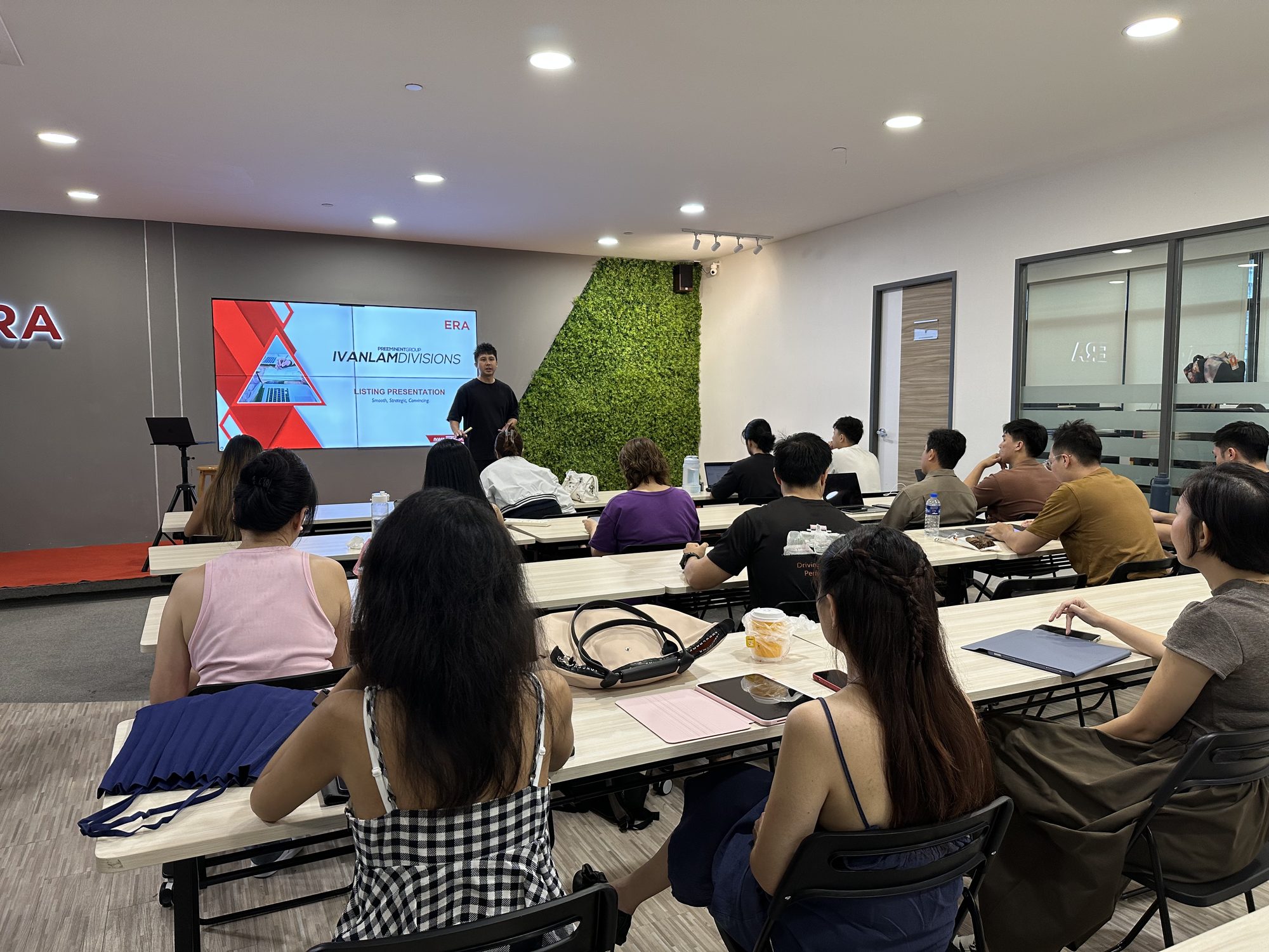 Ivan Lam leading an ILA listing-presentation training session